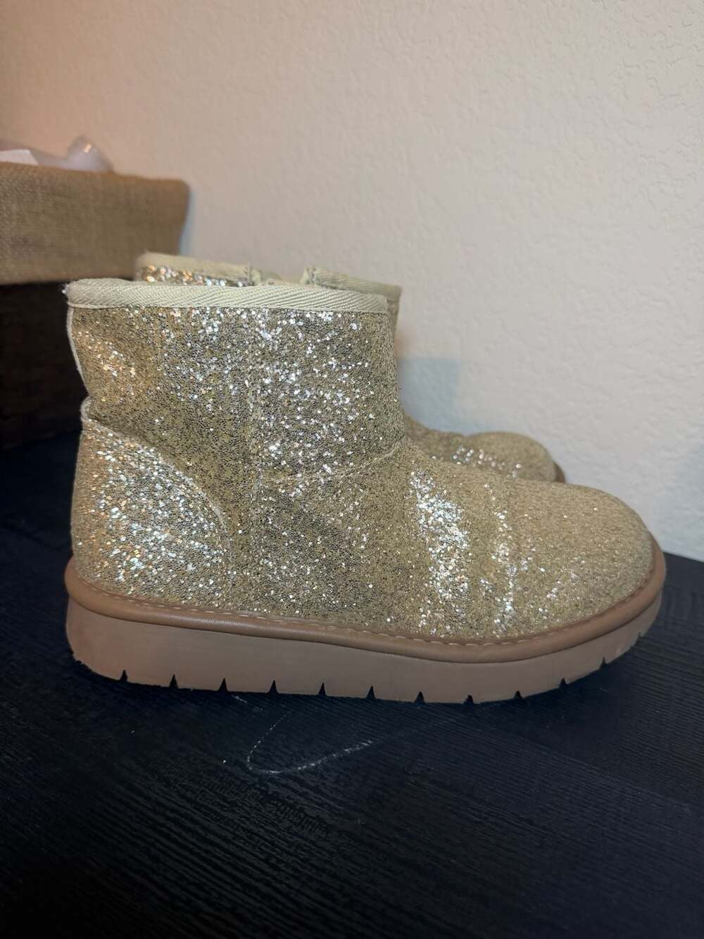 Girls Gold Glitter Ankle Boots